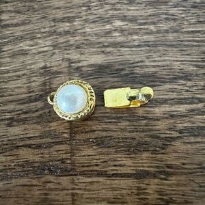 New Vintage Gold-Tone Faux Pearl Round Necklace Clasp